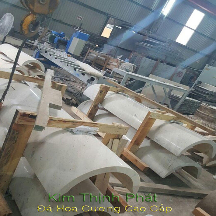 cột đá hoa cương