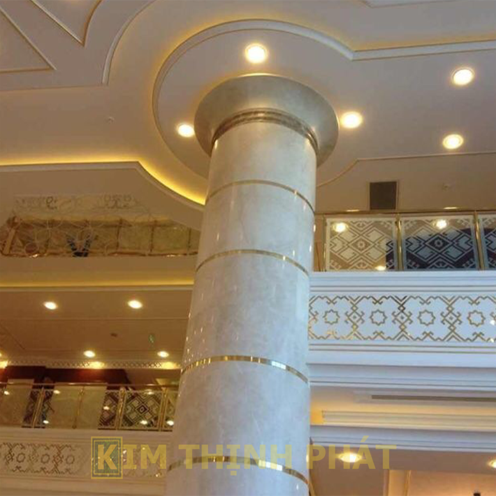 cột đá hoa cương